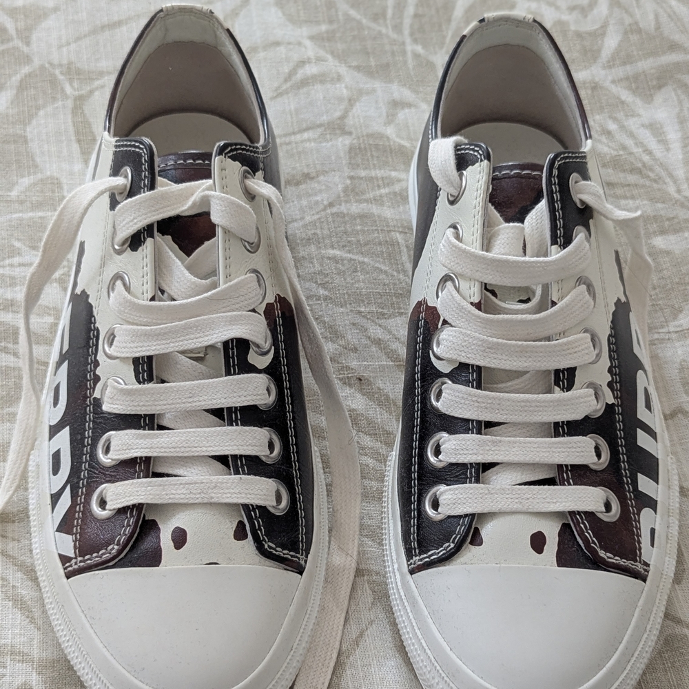 Burberry White and Black Women's Sneakers